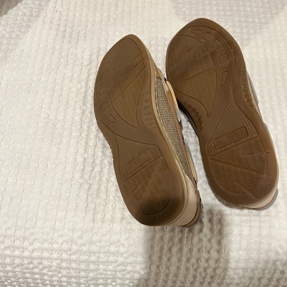 Sperry topsiders